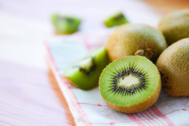 10-superfoods-for-muscle-support-for-an-active-lifestyle-kiwi